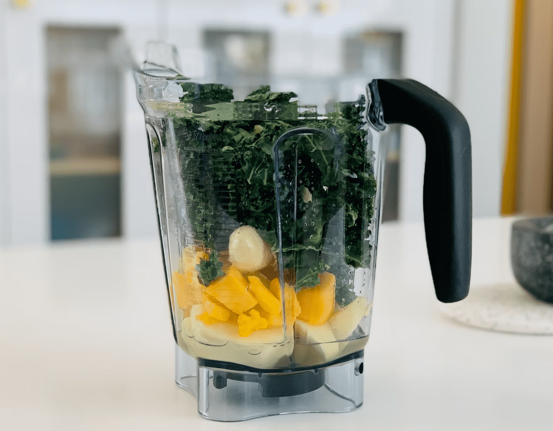 The Best Aaprtment Blender for Shakes & Meals Apartment Essentials